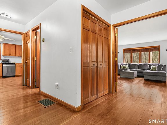 4th image of 85 Buckingham Road