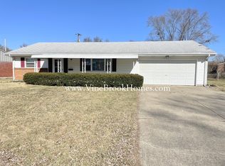 6897 Shull Rd, Dayton, OH 45424