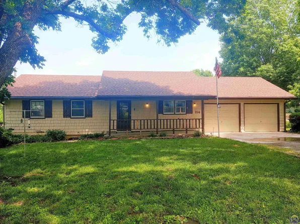114 W 5th St, Hoyt, KS 66440
