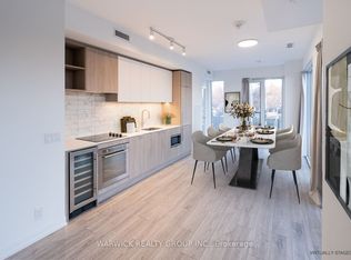 2020 Bathurst St #532, Toronto, ON M5P 2B9