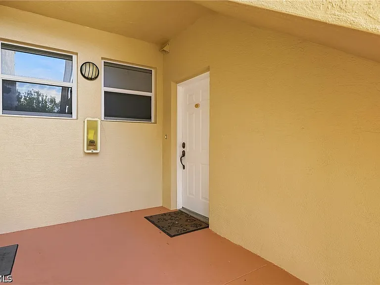 15417 Bellamar Cir #812 — Photo 8