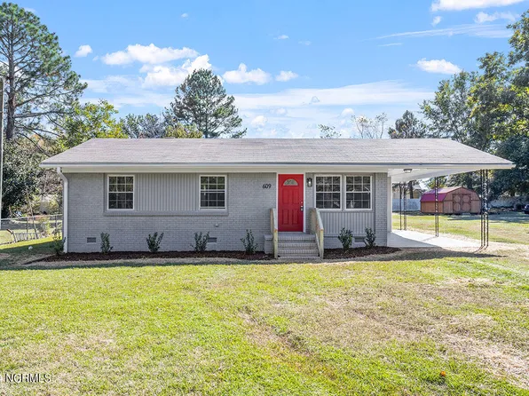 609 E Cockrell Street, Nashville, NC 27856