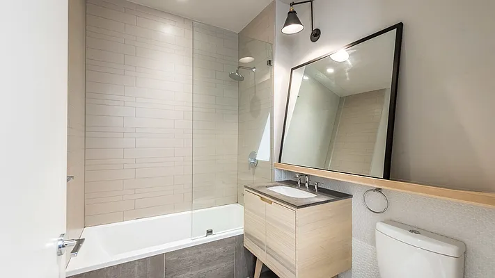 Rented by Nooklyn NYC LLC | media 7