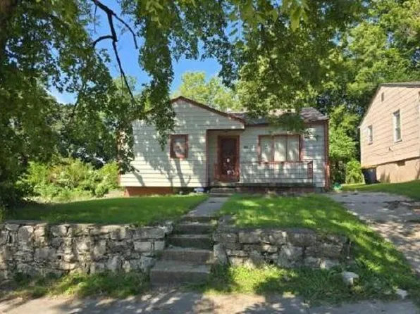 3328 Jackson Ave, Kansas City, MO 64128