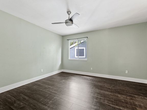 4th image of 1602 Summer Creek Ct Unit A
