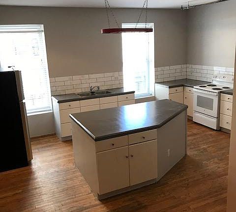 2nd image of 107 Park Central Sq Unit C