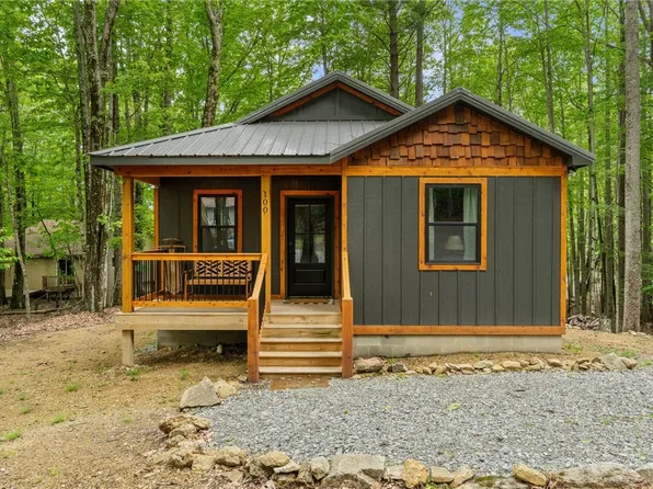 100 Teaberry Trail, Beech Mountain, NC 28604
