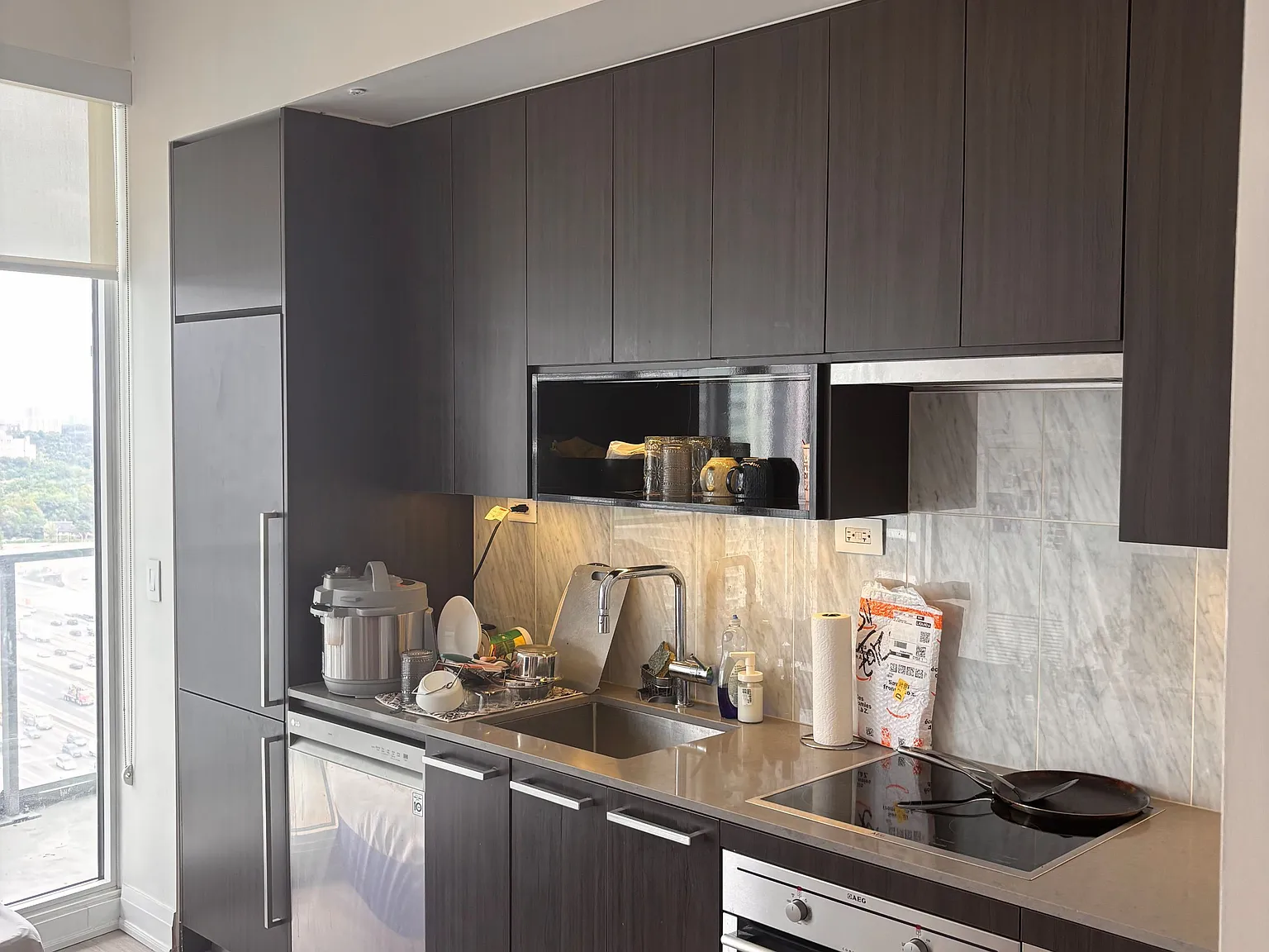115 McMahon Dr — Photo 2