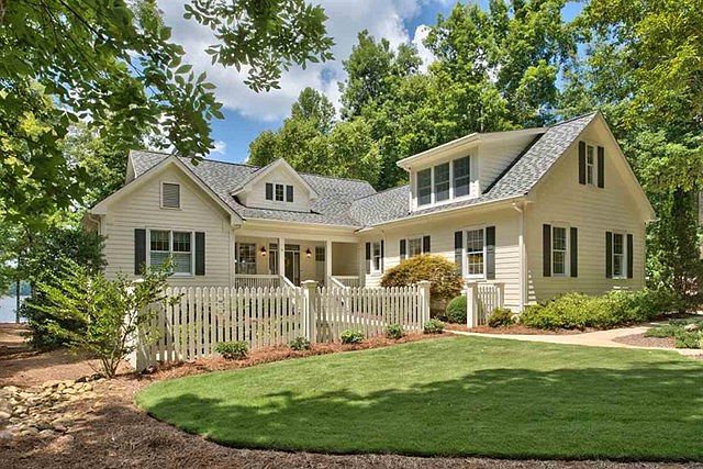 1st image of 127 Carolyn Dr