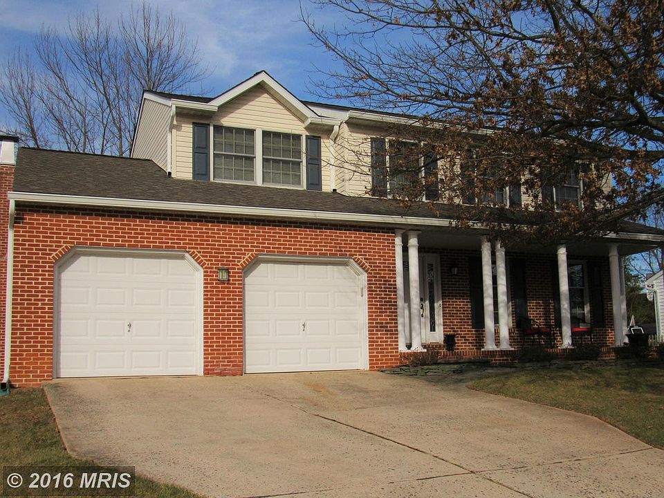 1st image of 817 Van Dyke Ln