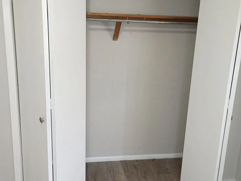 3216 S Grand Ave — Photo 5