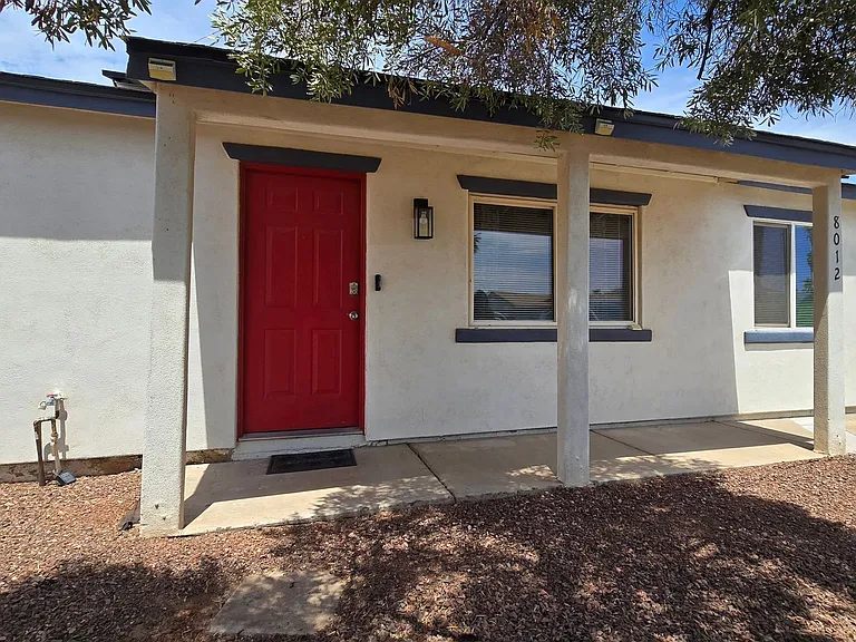 8012 W Highland Ave — Photo 1