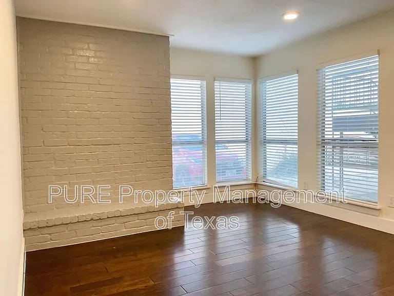 909 Reinli St #124 — Photo 4