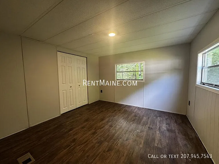 670 Benton Ave #16 — Photo 7