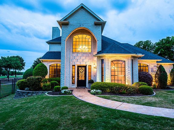 5501GreenviewCourtTwilight1.jpg