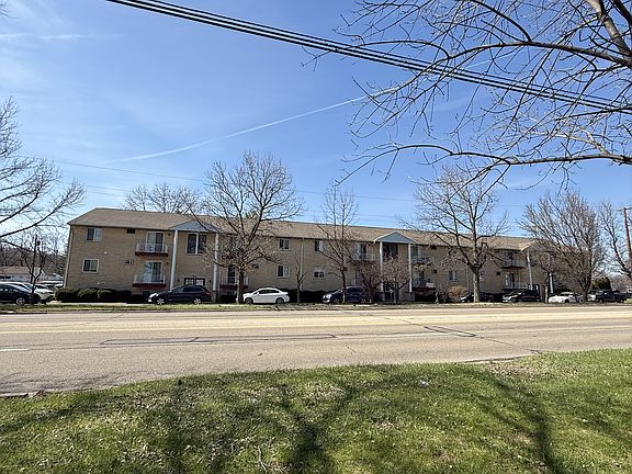 3rd image of 911-923 S Alex Rd #911-A