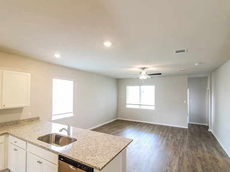 7602 Tipton Meadow Way — Photo 6
