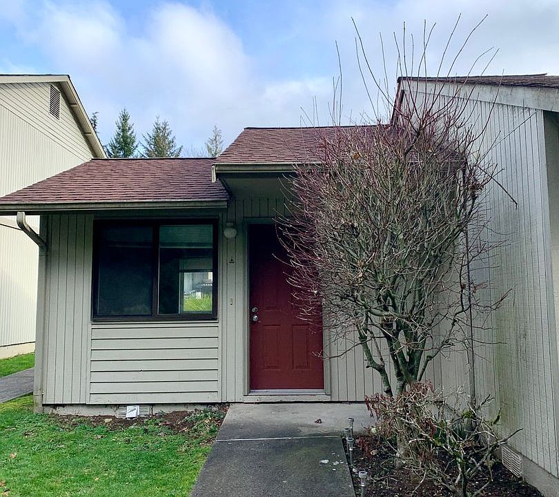 1st image of 10434 NE State Highway 104 #4