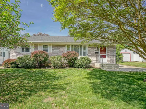 30 Nassau Rd, Lumberton, NJ 08048