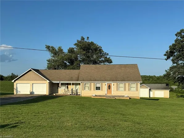 445 N Johnson Rd, North Wilkesboro, NC 28659