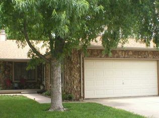 608 N Oak Forest Ln, Derby, KS 67037