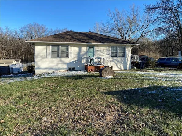 5601 NE Meadowbrook Rd, Kansas City, MO 64119