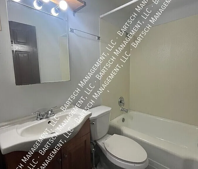 3515 48th St #101 — Photo 5