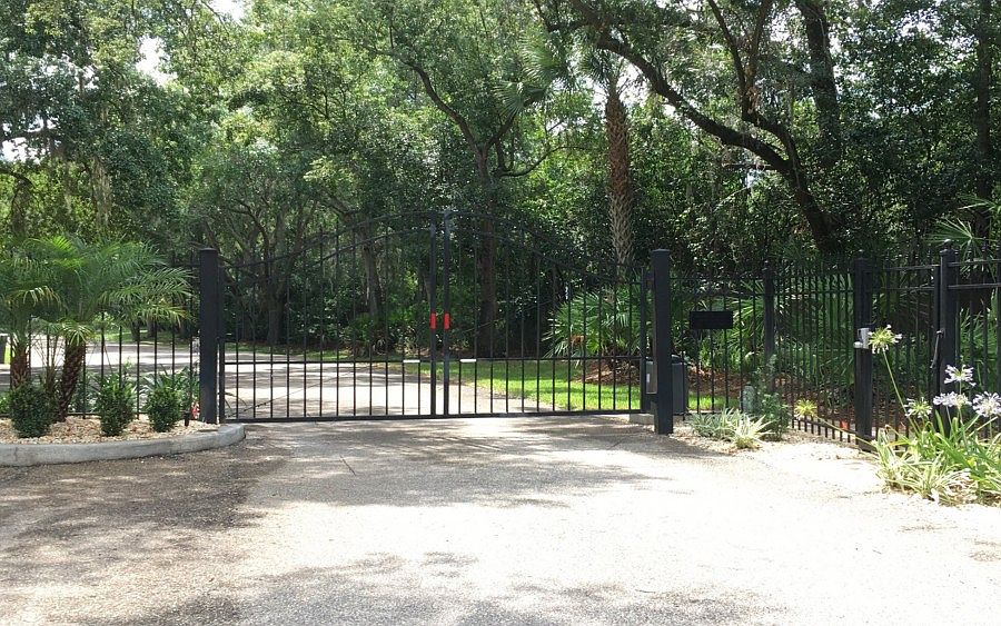 2nd image of 2421 Fox Forest Dr