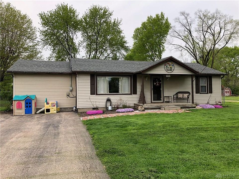 1st image of 568 Fairview Dr