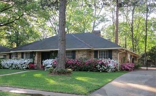 2nd image of 575 N Marlborough Cir