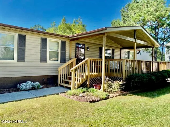 803 Jetty Court, Hampstead, NC 28443