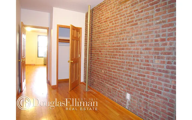 Rented by Douglas Elliman | media 7