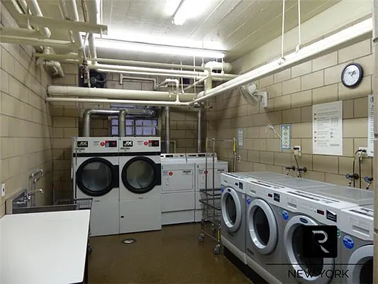 Rented by Luxian International Realty LLC | media 39