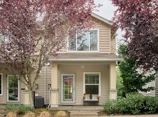 10775 NE Gateway Pl, Hillsboro, OR 97006