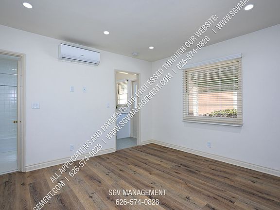 5th image of 243 W Colorado Blvd APT A