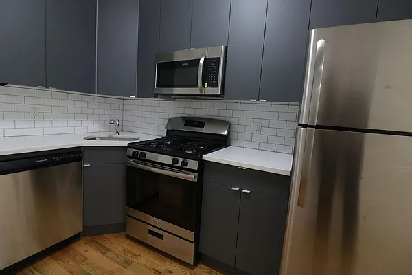 Rented by Compass | media 13