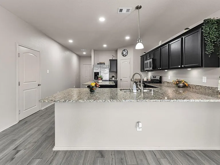 9530 Paloma Creek Dr — Photo 12