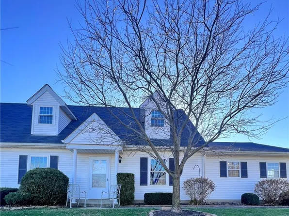5104 Liberty Ln #B, Willoughby, OH 44094