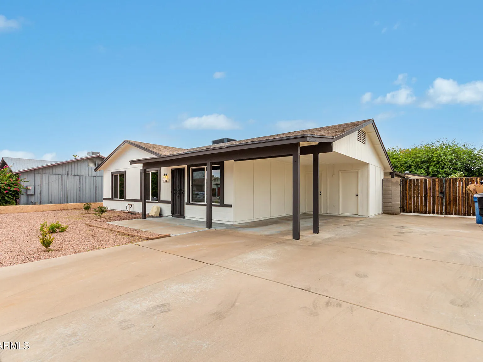 3 bed, 2.0 bath, 1385 sqft, $2,350 — Photo 3