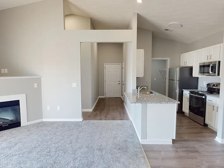 Brookside Park Apartments — Photo 14