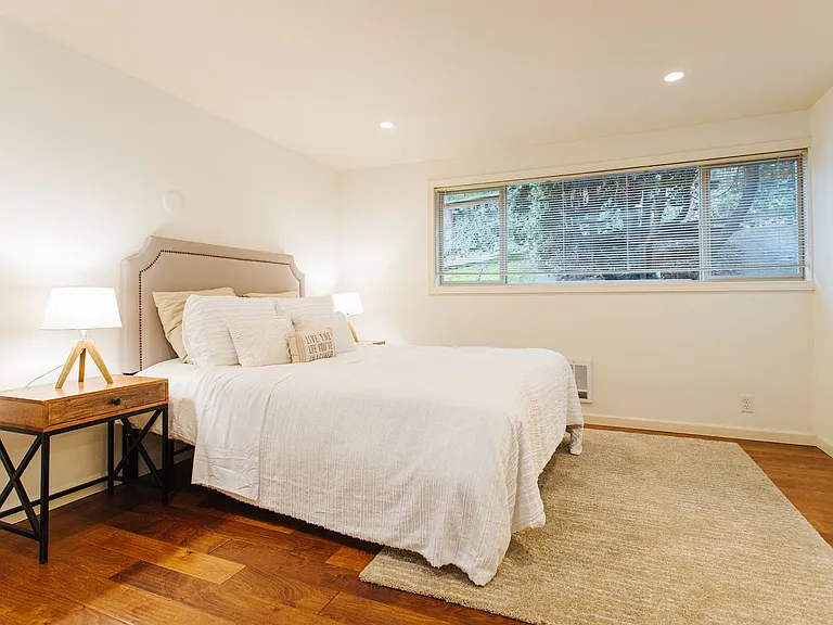 3015 Queen Anne Ave N. — Photo 10