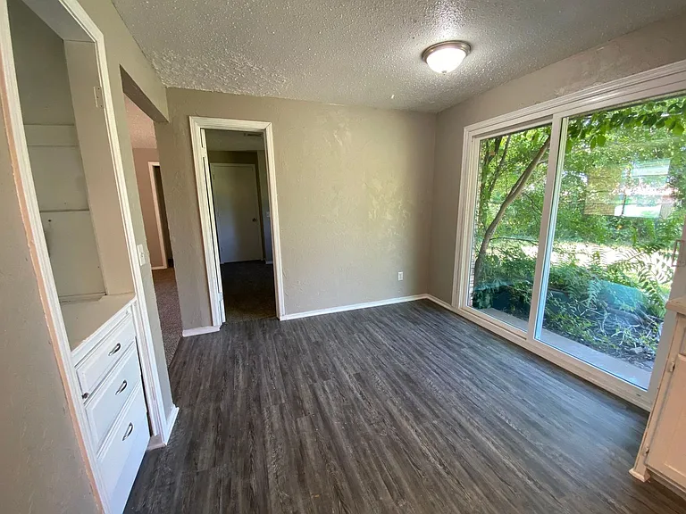 5309 Creekwood Ter — Photo 2