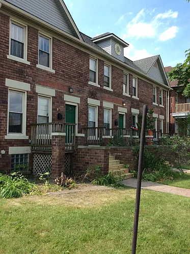 272 Hendrie St Photo 1