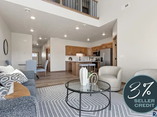 6235 S Alki Pl, Sioux Falls, SD 57108