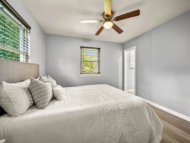 15 Village Ct — Photo 17