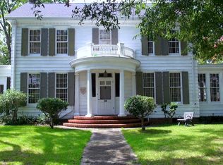 200 E Main St, Williamston, NC 27892