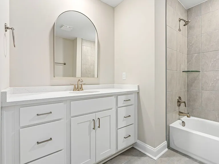 917 Winston Ct — Photo 20