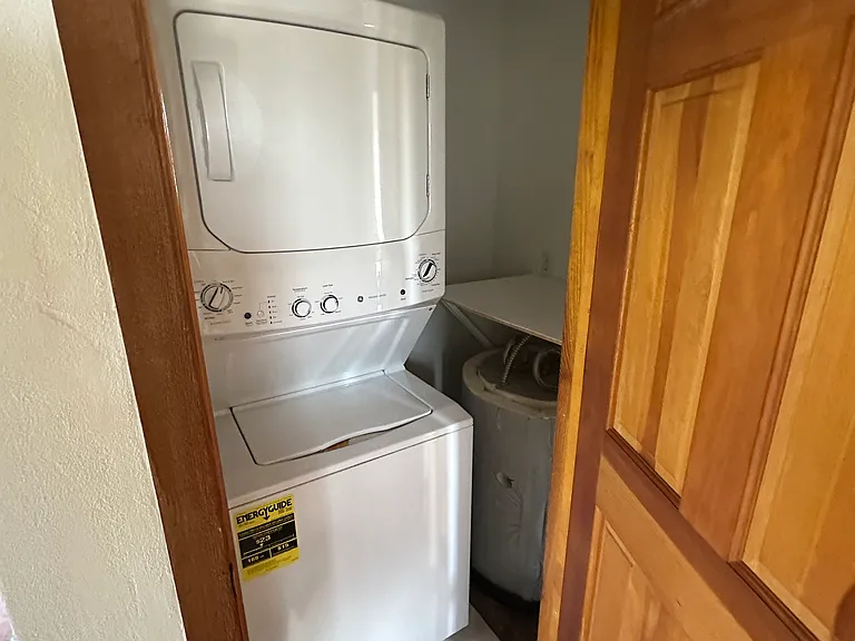 529 W Shore Dr — Photo 9