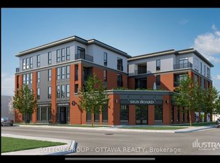 7 Maple Ave #402, Smiths Falls, ON K7A 1Z4