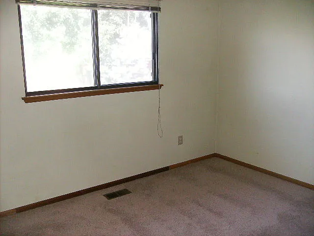 1826 S Monroe St — Photo 10